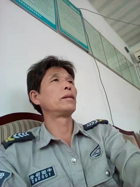 卧窗听雨的第一张照片--湖南基督教相亲网